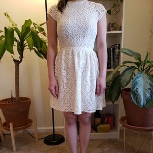 H&M Divided Cream Lace mini Dress sz 2